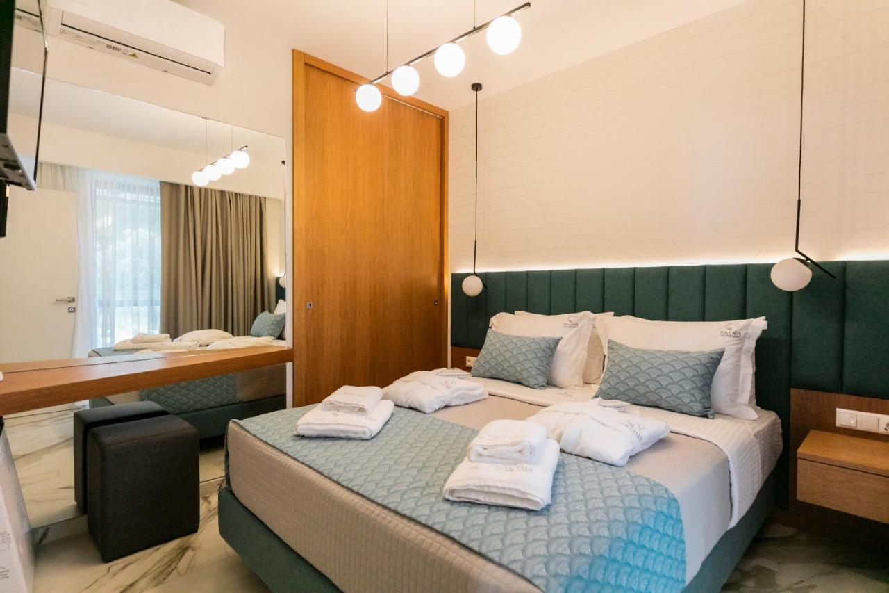 Pachis Escape Suites Екстериор снимка